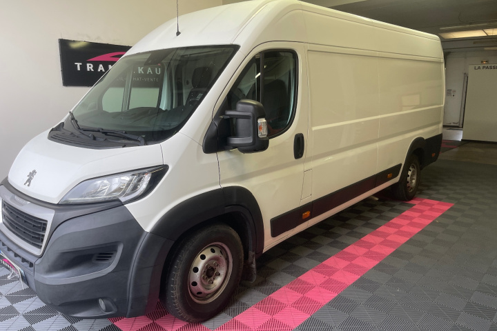 PEUGEOT BOXER FOURGON