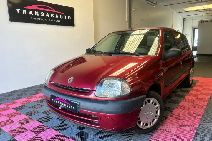 RENAULT CLIO